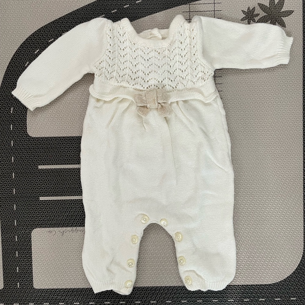 Gymboree Knit Sleeper Size 0-3 month EUC - Baby Girl Gymboree Onesie
